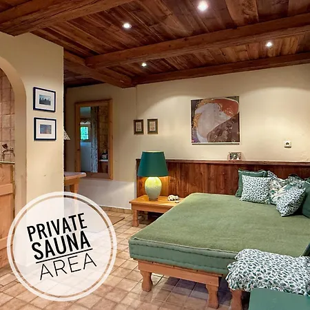 Dom wakacyjny Kitzdiamant With Pool, Sauna & Garden Deluxe By Belle-stay Sankt Johann in Tirol