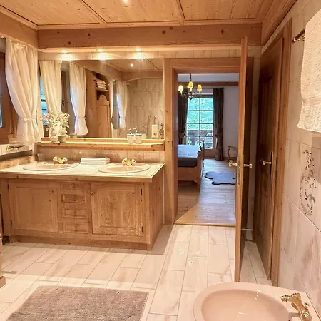 Kitzdiamant With Pool, Sauna & Garden Deluxe By Belle-stay Dom wakacyjny